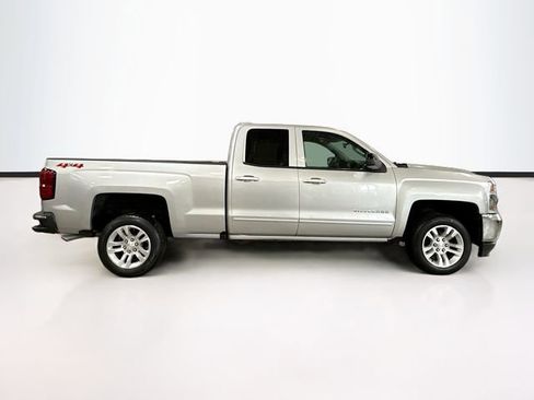 Used 2018 Chevrolet Silverado 1500 LT w/ All Star Edition AWD/4WD image 5
