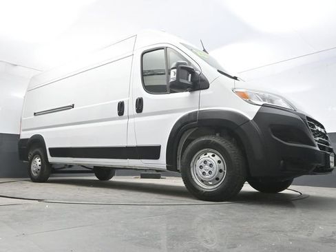 Used 2023 RAM ProMaster 2500 FWD image 30