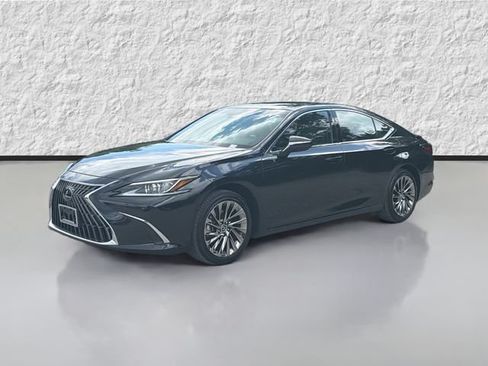 Used 2025 Lexus ES 300h w/ Accessory Package (Z2) FWD image 7