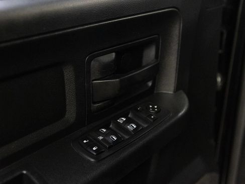 Used 2017 RAM 1500 Express w/ Express Value Package RWD image 29