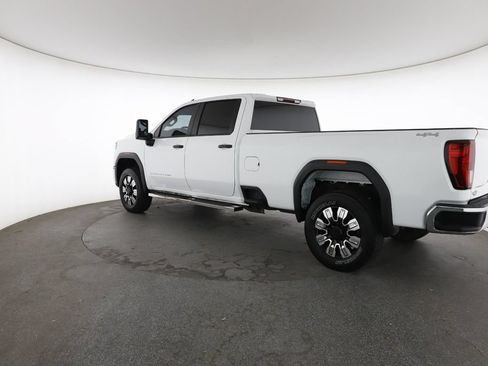 Used 2024 GMC Sierra 2500 Pro w/ Convenience Package AWD/4WD image 9