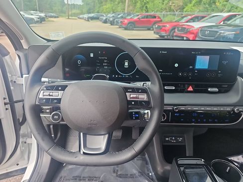 New 2026 Hyundai Ioniq 5 SEL RWD image 17