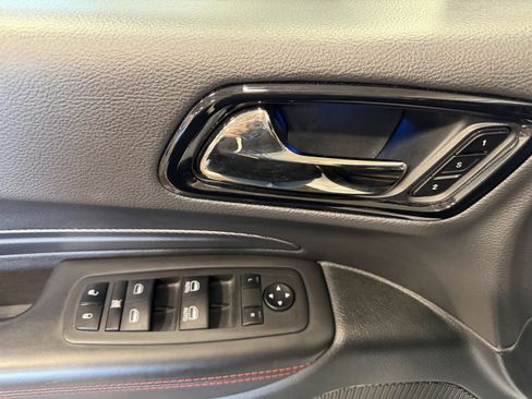 Used 2024 Dodge Durango GT image 16