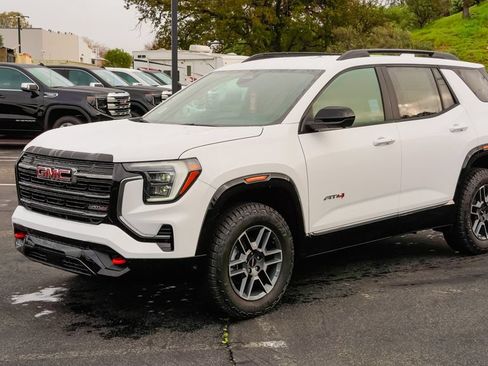 New 2027 GMC Terrain AT4 w/ Technology Package II AWD/4WD image 3