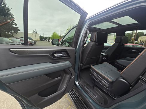 New 2026 GMC Yukon AT4 AWD/4WD image 10