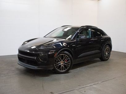 New 2025 Porsche Macan 4S Electric