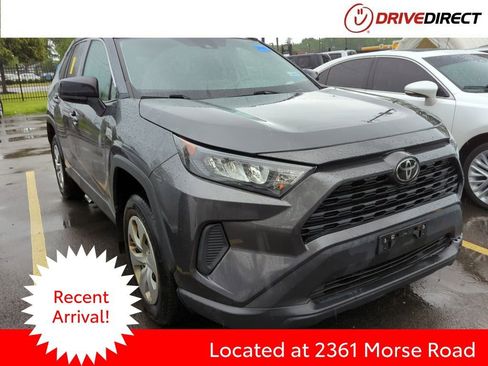 Used 2021 Toyota RAV4 LE AWD/4WD image 1