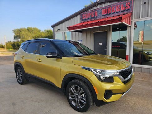 Used 2023 Kia Seltos S FWD image 5