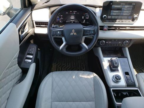 Used 2023 Mitsubishi Outlander SEL 40th Anniversary AWD/4WD image 17