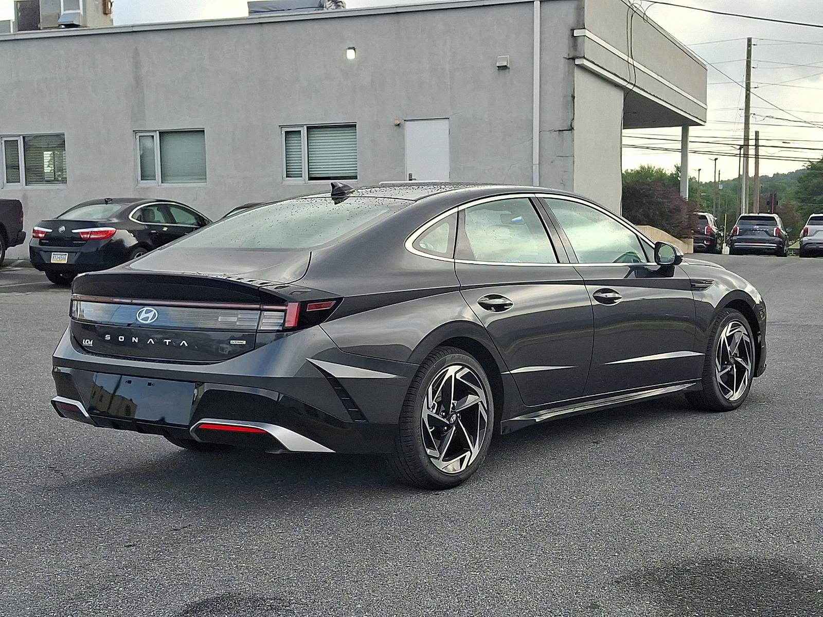 New 2026 Hyundai Sonata SEL AWD/4WD image 4