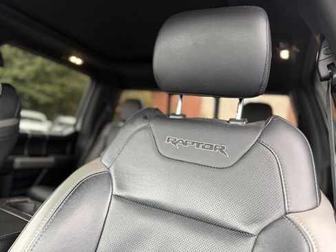 Used 2018 Ford F150 Raptor w/ Equipment Group 802A Luxury image 16