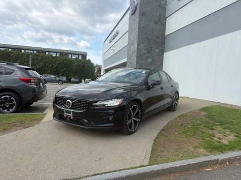 Used 2024 Volvo S60 B5 Plus AWD/4WD image 4