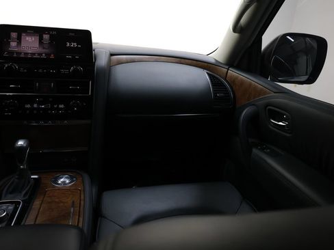 Used 2024 Nissan Armada SL w/ Captain's Chairs Package RWD image 88