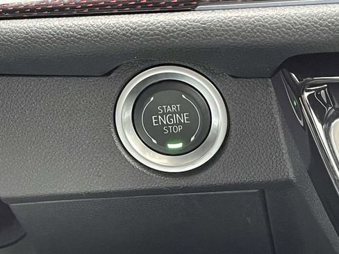 Used 2024 Chevrolet Traverse RS w/ LPO, Floor Liner Package image 29