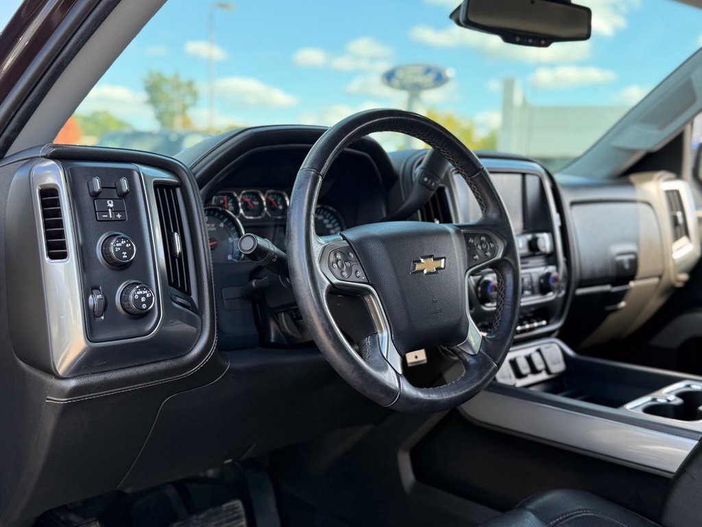 Used 2016 Chevrolet Silverado 1500 LTZ Z71 w/ LTZ Plus Package AWD/4WD image 12
