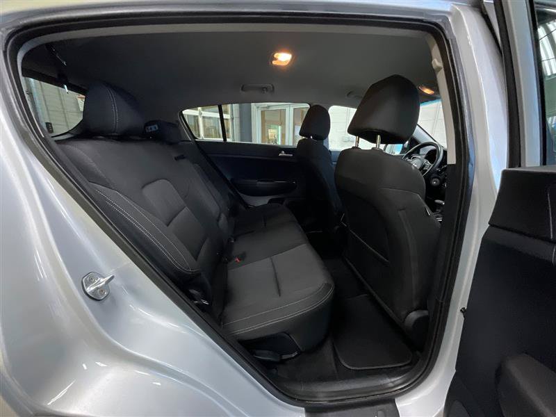 Used 2020 Kia Sportage LX FWD image 22