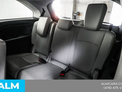 Used 2024 Honda Odyssey EX-L image 15