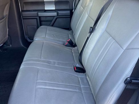 Used 2016 Ford F150 XLT w/ Equipment Group 302A Luxury image 6