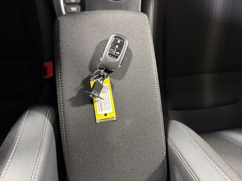 Used 2024 Honda Civic Sport image 32