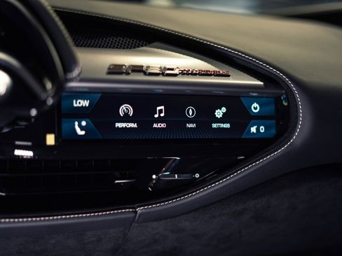 Used 2021 Ferrari SF90 Stradale image 30