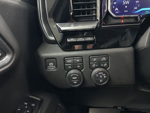 New 2026 Chevrolet Silverado 1500 LTZ w/ LTZ Premium Package image 36