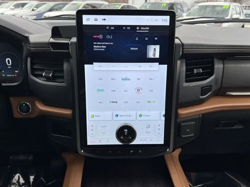 Used 2023 Ford Expedition Max Platinum image 18