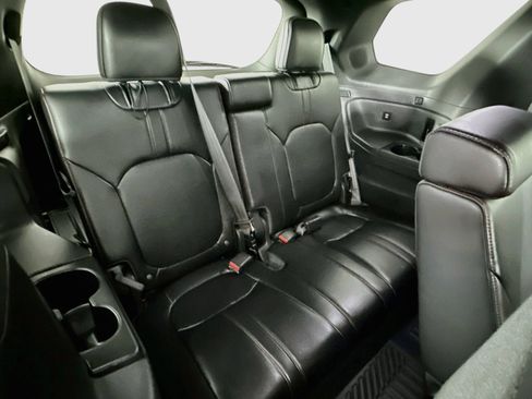 Used 2025 Honda Pilot Black Edition image 29