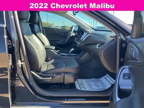 Used 2022 Chevrolet Malibu LT w/ Leather Package image 10