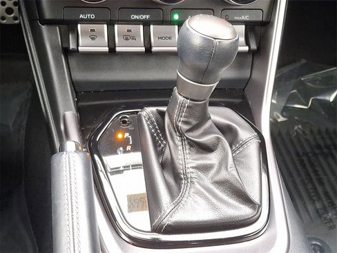 Used 2022 Toyota GR86 Premium image 14