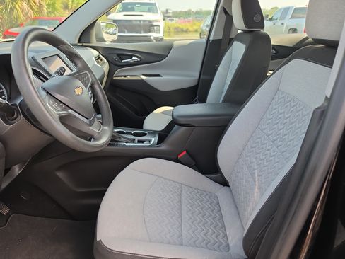 Certified 2023 Chevrolet Equinox LS FWD image 14