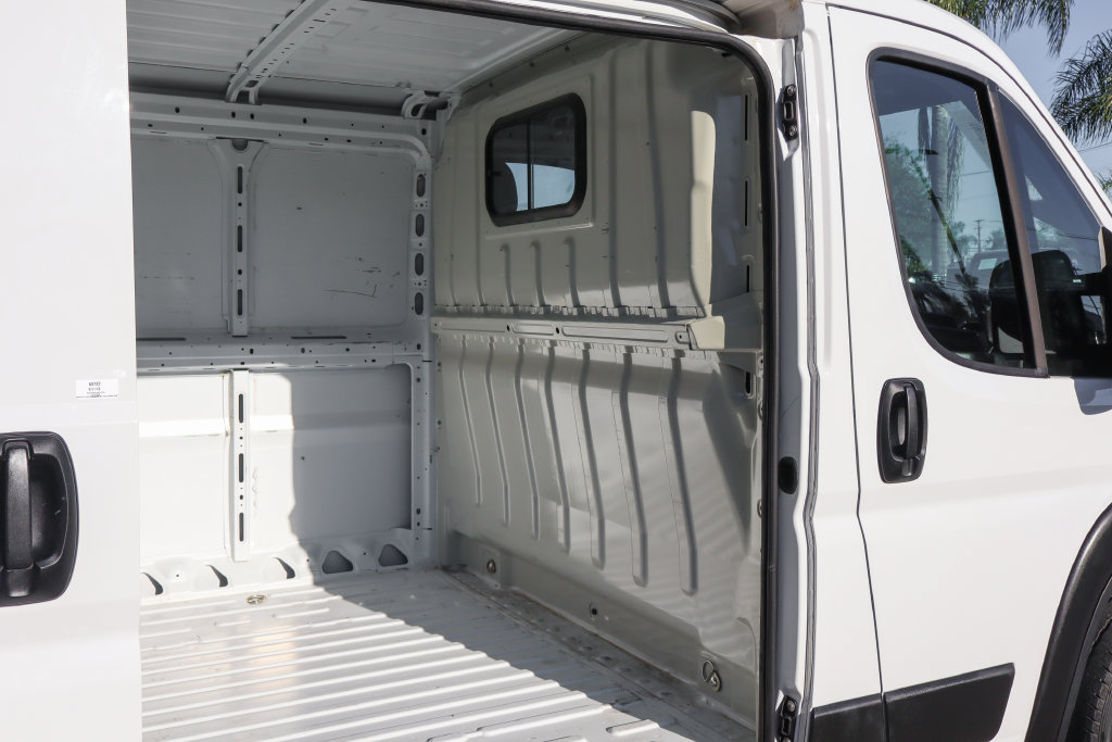 Used 2025 RAM ProMaster 2500 FWD image 12