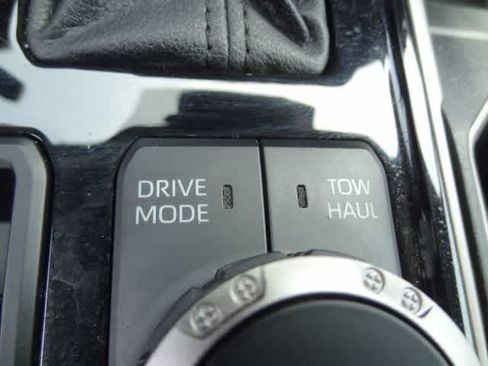 Used 2022 Toyota Tundra Limited w/ TRD Off-Road Package AWD/4WD image 15