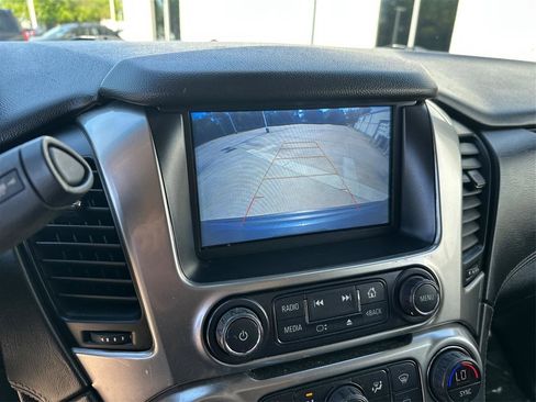 Used 2019 Chevrolet Suburban LT AWD/4WD image 31