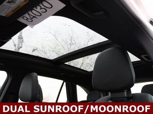 New 2025 Mercedes-Benz GLC 43 AMG 4MATIC image 18