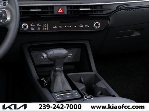 New 2025 Kia K5 LXS image 23