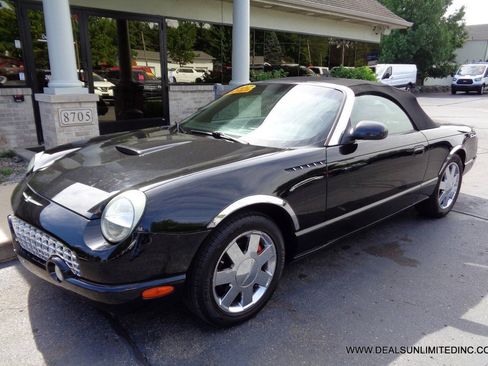Used 2002 Ford Thunderbird RWD image 2