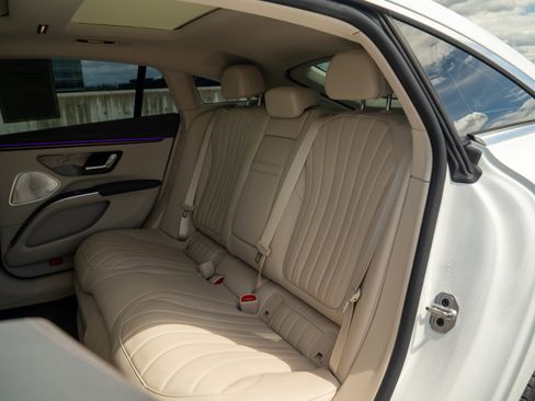 Used 2023 Mercedes-Benz EQS 450+ Sedan image 24