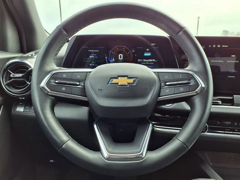 Used 2025 Chevrolet Equinox LT image 56