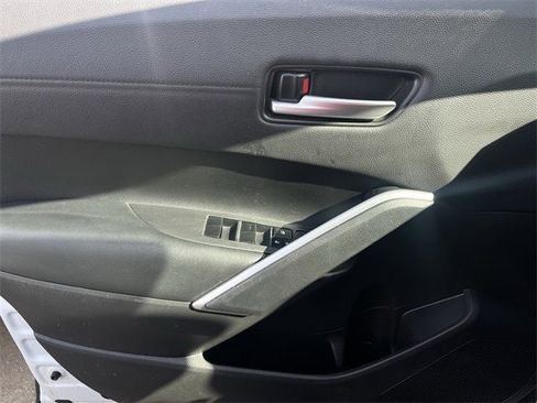 Used 2023 Toyota Corolla Cross AWD Hybrid image 26