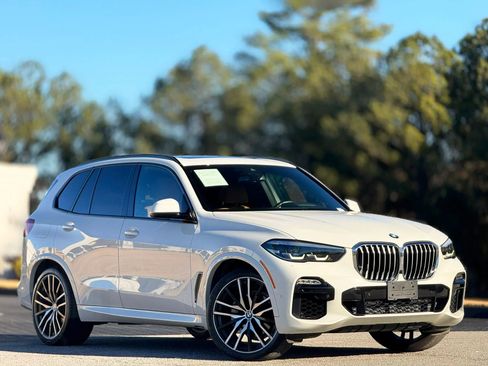 Used 2019 BMW X5 xDrive40i w/ M Sport Package image 5