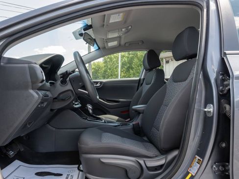 Used 2018 Hyundai Ioniq Blue FWD image 14