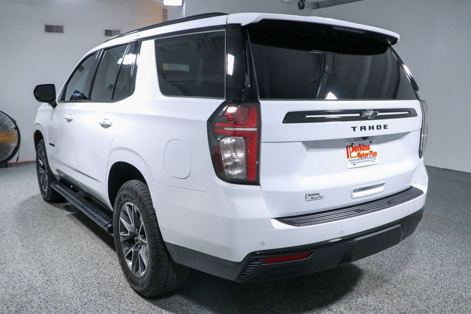 Used 2023 Chevrolet Tahoe Z71 AWD/4WD image 9