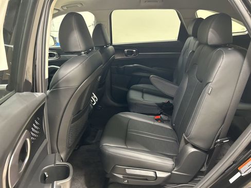 New 2025 Kia Sorento EX image 25