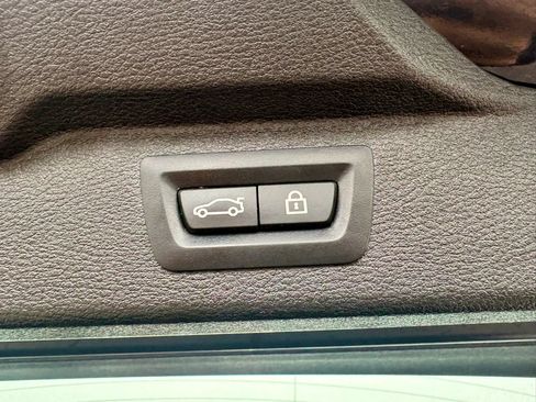 Used 2018 BMW X5 xDrive35d w/ M Sport Package AWD/4WD image 23