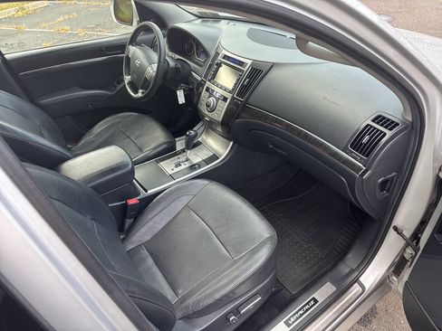 Used 2011 Hyundai Veracruz Limited w/ Navigation Pkg 3 image 11