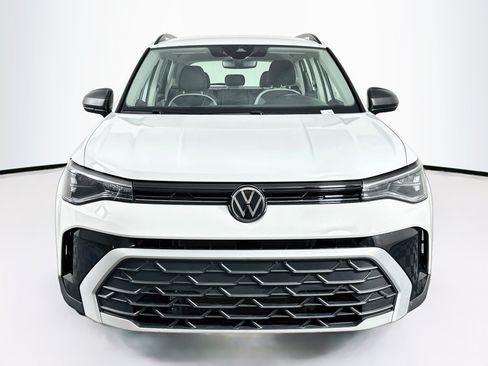 Used 2026 Volkswagen Taos S FWD image 2