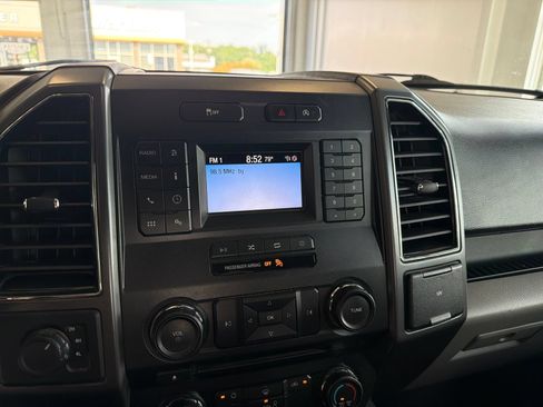 Used 2018 Ford F150 XLT AWD/4WD image 24