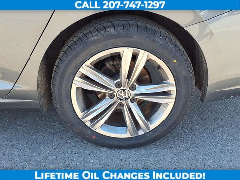 Used 2024 Volkswagen Jetta SE image 10