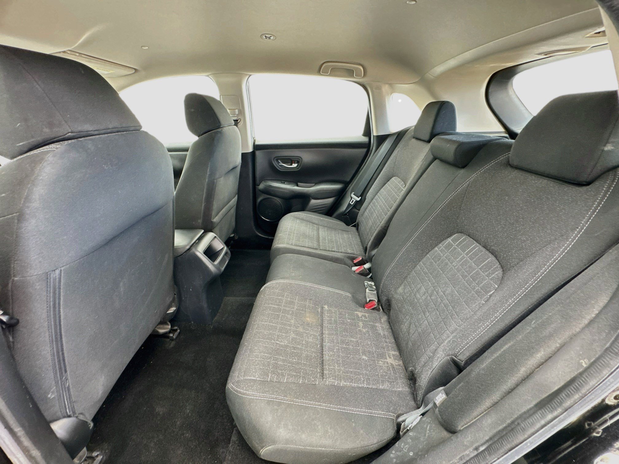 Used 2025 Honda HR-V LX image 15