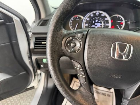 Used 2015 Honda Accord EX image 21